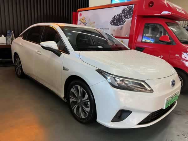 廣州正規(guī)網(wǎng)約車租車大量現(xiàn)車