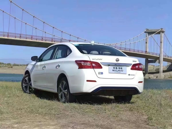廣州網(wǎng)約車租車日產(chǎn)軒逸EV