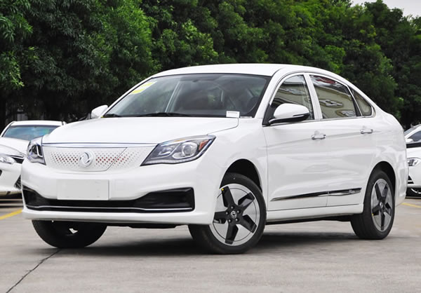 廣州如祺出行高德打車東風(fēng)E70租車