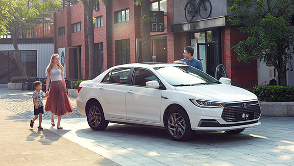 廣州滴滴租車網(wǎng)約車全新亞迪秦ev450