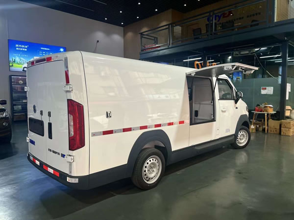 廣州智藍(lán)精靈E7新能源物流高端車型以租代購