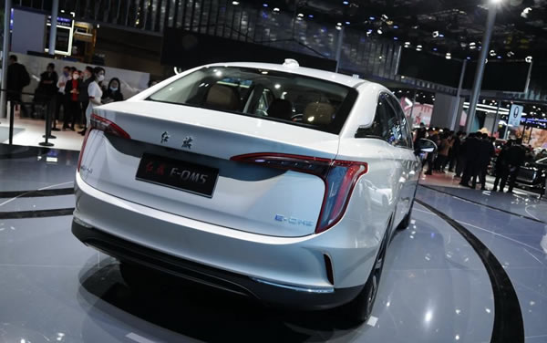 紅旗EQM5 網(wǎng)約車專車車型